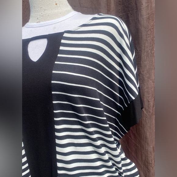 🤗16-You Are Magnetic❤️ Bobeau Black & White Tunic - Picture 6 of 14